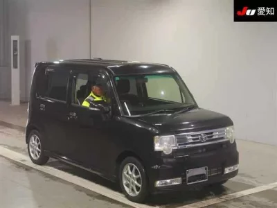 Toyota PIXIS SPACE