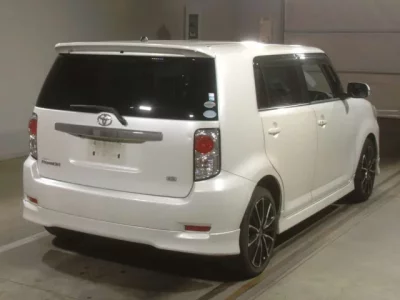 Toyota COROLLA RUMION