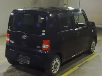 Toyota PIXIS SPACE