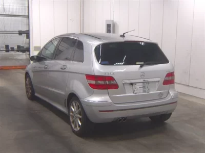 Mercedes-Benz B CLASS