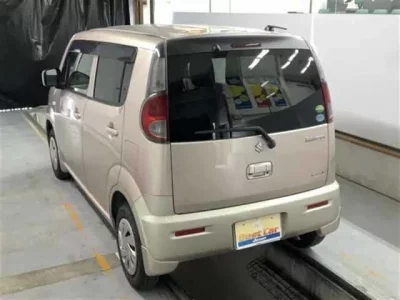 Suzuki MRWAGON