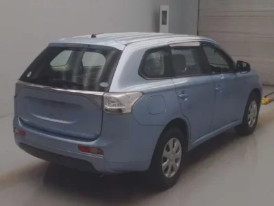 Mitsubishi OUTLANDER PHEV