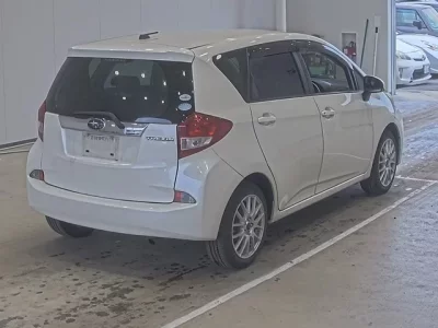 Subaru TREZIA