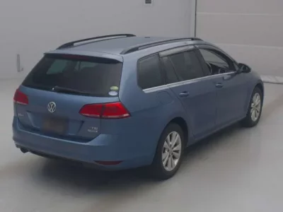 Volkswagen GOLF VARIANT