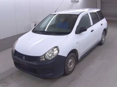 Mitsubishi LANCER VAN