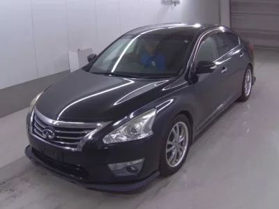 Nissan TEANA
