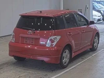 Toyota IST