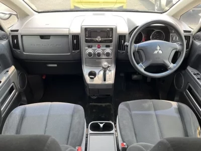 Mitsubishi DELICA D5