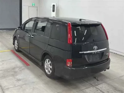 Toyota ISIS