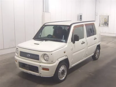 Daihatsu NAKED