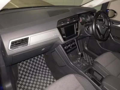 Volkswagen GOLF TOURAN