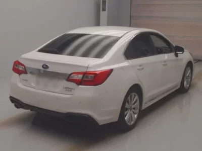 Subaru LEGACY B4