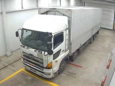 Hino TRUCK