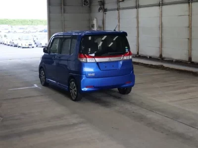 Mitsubishi DELICA D2