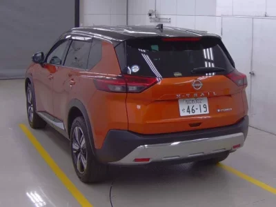 Nissan X-TRAIL