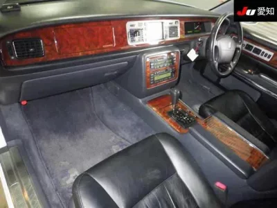 Toyota CENTURY