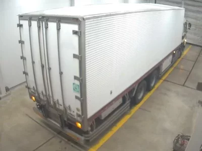 Isuzu TRUCK