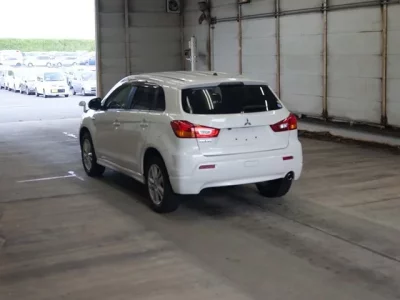 Mitsubishi RVR