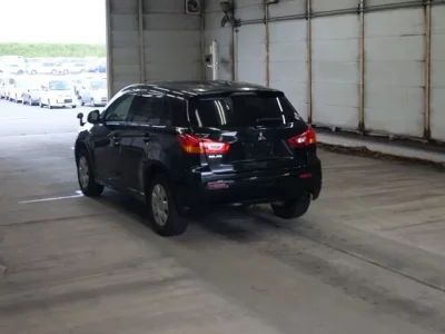 Mitsubishi RVR