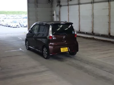 Mitsubishi EK CUSTOM