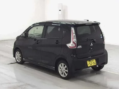 Mitsubishi EK CUSTOM