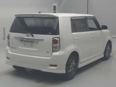 Toyota COROLLA RUMION