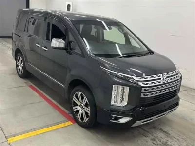 Mitsubishi DELICA D5