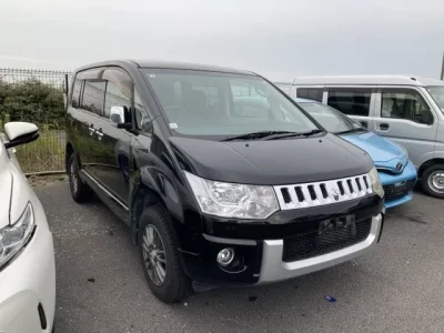 Mitsubishi DELICA D5