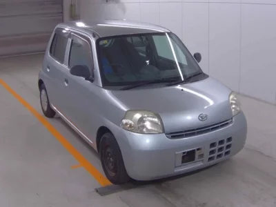 Daihatsu Esse