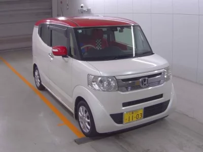 Honda N BOX SLASH