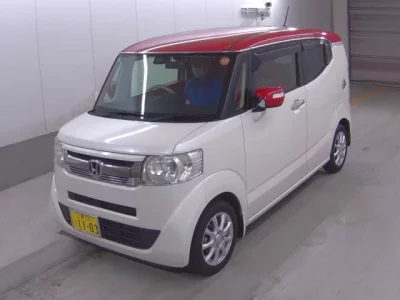 Honda N BOX SLASH