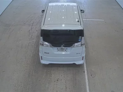 Mitsubishi DELICA D2