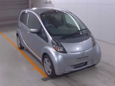 Mitsubishi I