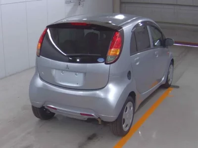 Mitsubishi I