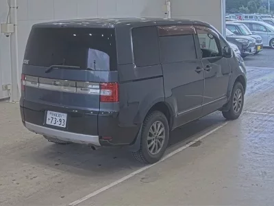 Mitsubishi DELICA D5