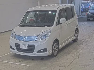 Mitsubishi DELICA D2