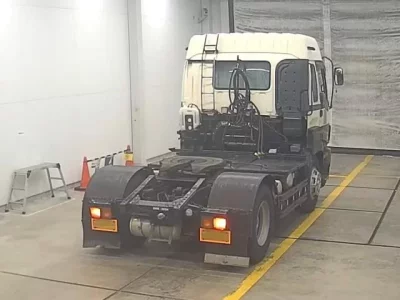 Isuzu TRUCK