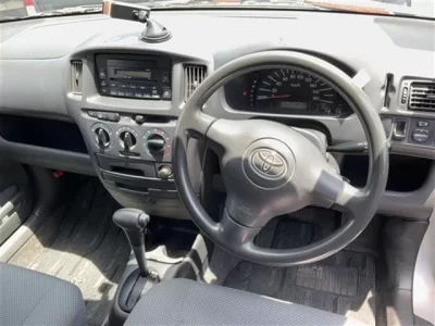 Toyota SUCCEED