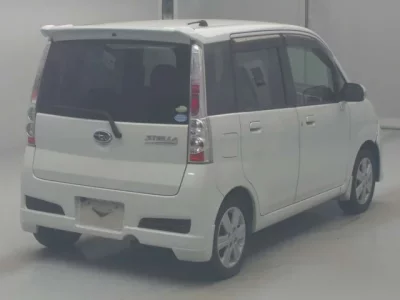 Subaru STELLA