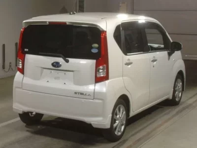 Subaru STELLA