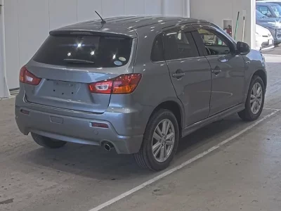 Mitsubishi RVR
