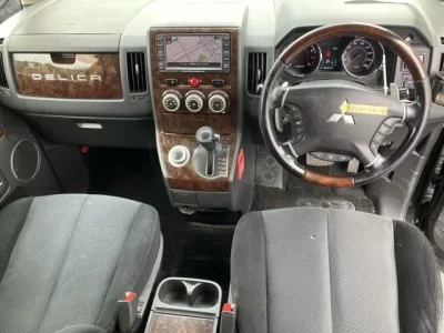 Mitsubishi DELICA D5