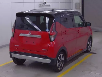 Mitsubishi EK X