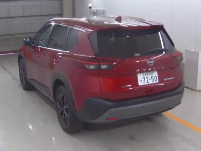 Nissan X-TRAIL