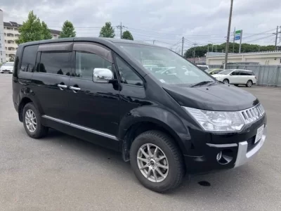 Mitsubishi DELICA D5