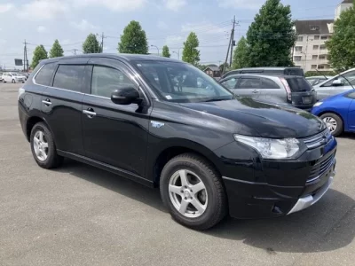 Mitsubishi OUTLANDER PHEV