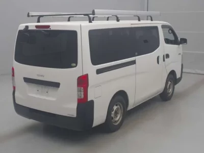Isuzu COMO