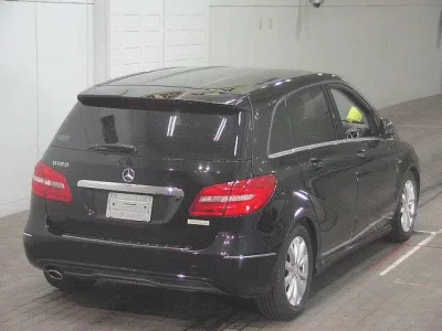 Mercedes-Benz B CLASS