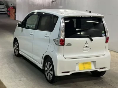 Mitsubishi EK CUSTOM