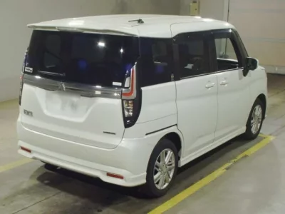 Mitsubishi DELICA D2